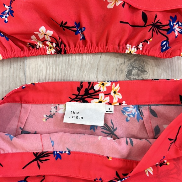 Floral matching set. - Picture 3 of 4